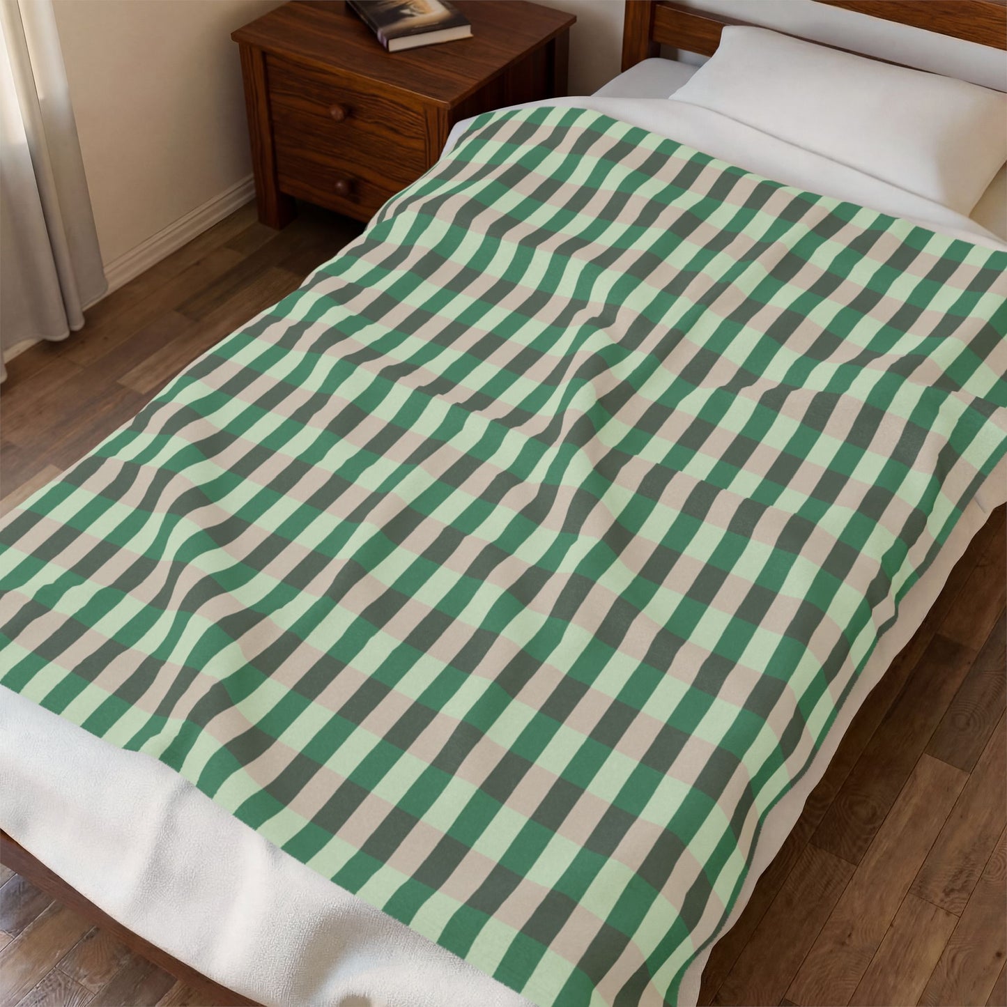 Green Plaid Velveteen Plush Blanket — Soft Cozy Throw for Living Room & Cabin