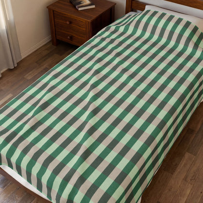 Green Plaid Velveteen Plush Blanket — Soft Cozy Throw for Living Room & Cabin